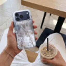 Schermbloem - Rijp - Kristallen - Winter - Delicaat Toughcase MagSafe Apple iPhone 17 Pro Max klein -Sfeer1M
