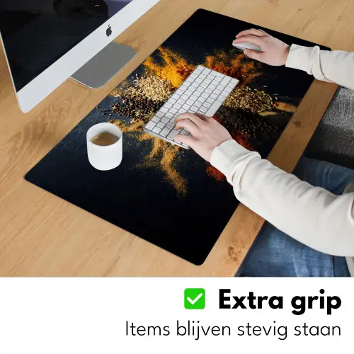 Specerijen - Explosie - Oranje Muismat XXL klein -sfeer3