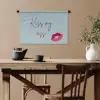Kiss my ass - Lip - Blauw Wandkleed katoen klein -sfeer6