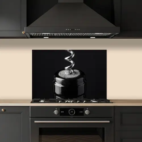 Kurkentrekker - Wijn - Zwart - Wit keuken achterwand spatscherm klein -sfeer1
