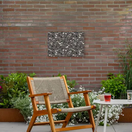Terrazzo -  Patroon - Grijs Tuinposter op houten frame 2 cm dik klein 845 -sfeer3