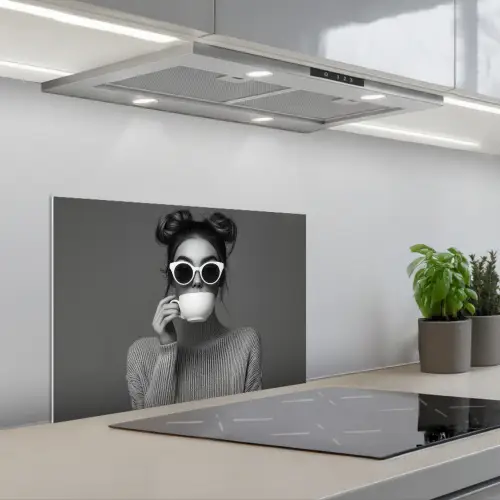Vrouw - Koffie - Zwart - Wit keuken achterwand spatscherm klein -3d_schuin