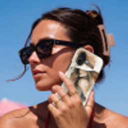 Mysterieus - Vrouw - Sepia Toughcase MagSafe Apple iPhone 17 klein -Sfeer2V