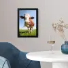 Koe - Dieren - Bloemen - Gras fotolijst zwart zonder passe partout klein -sfeer4