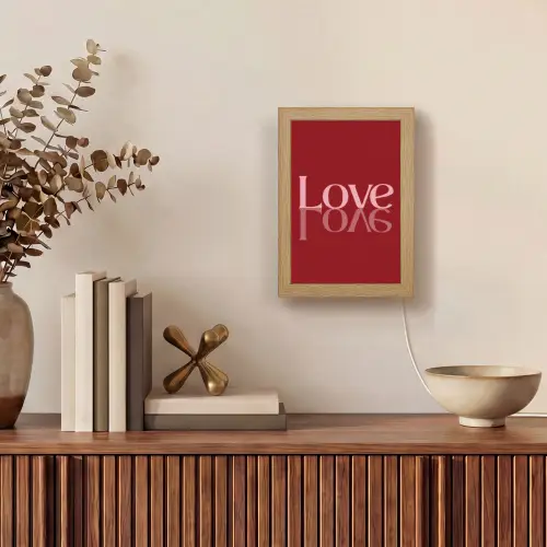Love - Spiegeling - Rood Light Box met kabel (Tafellamp) klein -sfeer2