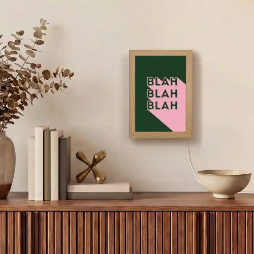 Donkergroen - Tekst - Schaduw - Grafisch Light Box met kabel (Tafellamp) klein -sfeer2