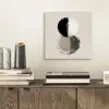 Cirkels - Strepen - Minimalistisch - Zwart aluminium wit klein -sfeer1