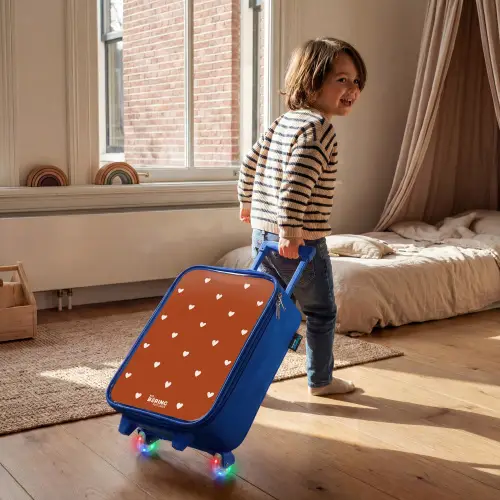 Wit hartjespatroon op oranje bruine achtergrond Kinderkoffer - Blauw klein -sfeer1