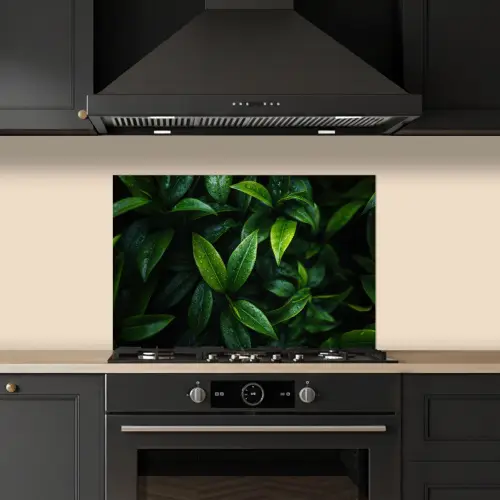Bladeren - Regendruppels - Licht - Groen keuken achterwand spatscherm klein -sfeer1