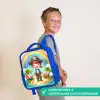 Piraat op een eiland met een schat Kinderrugzak - Blauw middel -sfeer3_NL