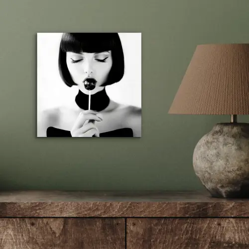 Vrouw - Lolly - Zwart - Wit aluminium wit klein -sfeer2