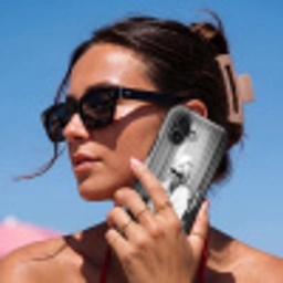 Vrouw - Bubbels - Zwart - Wit Toughcase MagSafe Apple iPhone 17 klein -Sfeer2V