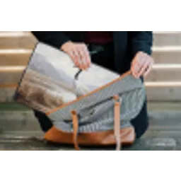 Kraanvogel - Natuur - Realistisch laptophoes neopreen klein -tas