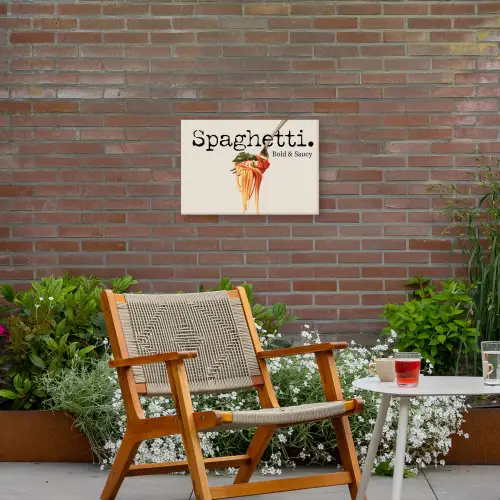 Spaghetti - tomatensaus - Parmezaanse kaas Tuinposter op houten frame 2 cm dik klein -sfeer3