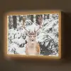 Hert - Sneeuw - Winter - Bos - Dieren Light Box met batterij (Wandlamp) middel -z3d_website