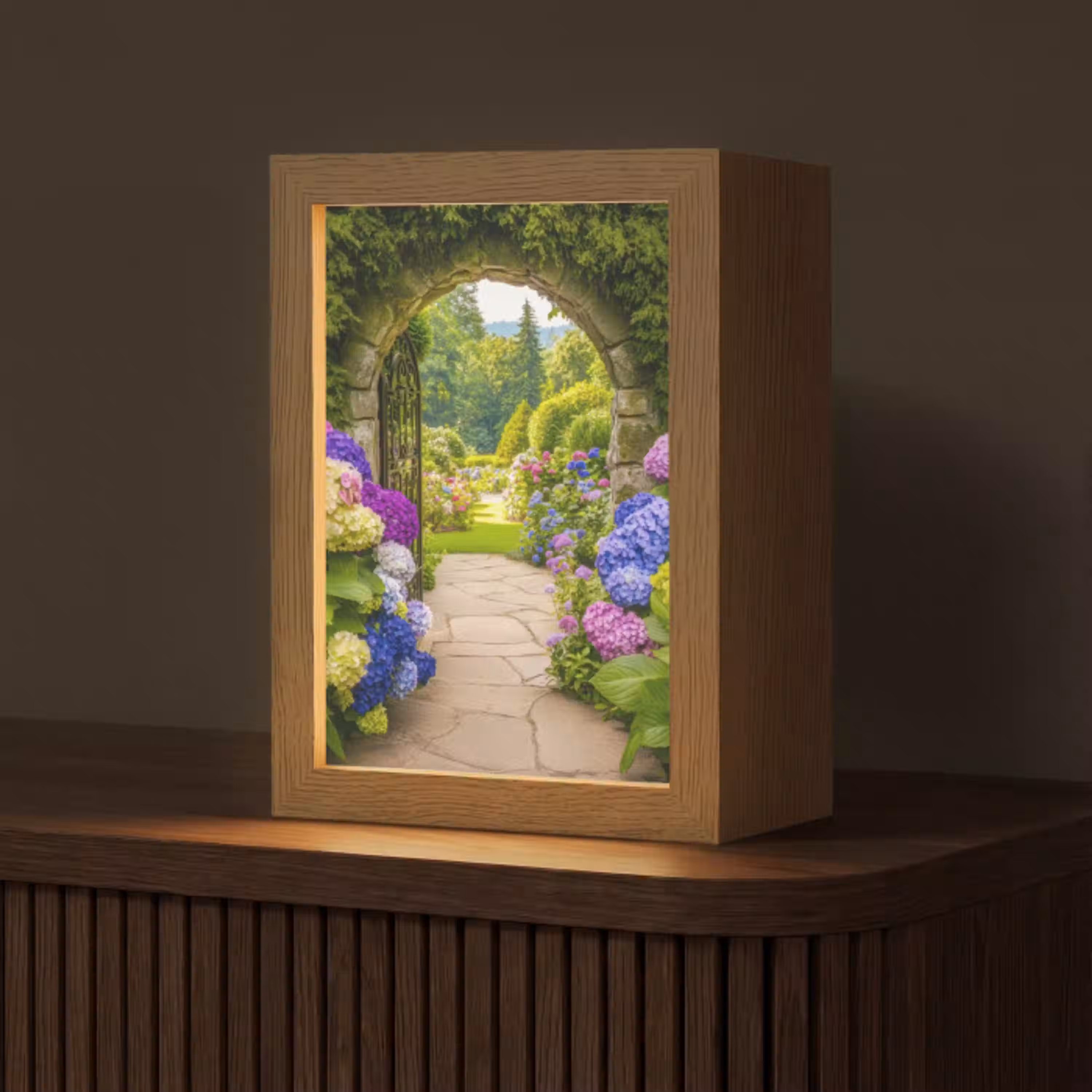 Doorkijk - Poort - Hortensia - Bloementuin Light Box met kabel (Tafellamp) klein -z3d_website