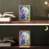 Oude man - Expressief - Kleurrijk Light Box met kabel (Tafellamp) klein -sfeer3