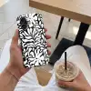 Bloemen print - Zwart - Wit - Bladeren Toughcase MagSafe Apple iPhone 17 klein -Sfeer1M