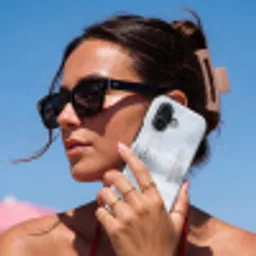 Bospad - Dennen - Sneeuw - Winter - Rustgevend Toughcase MagSafe Apple iPhone 17 klein -Sfeer2V