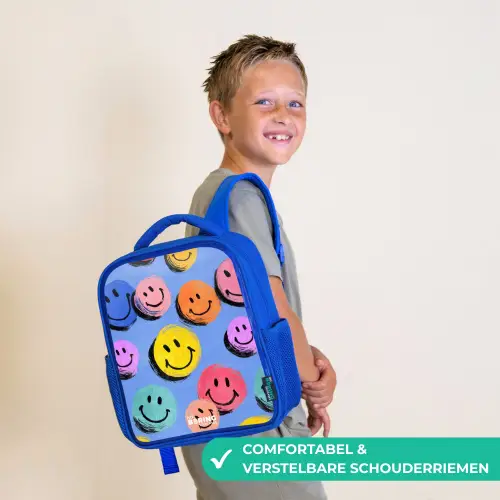 Een speels en kunstzinnig patroon van kleurrijke smileys Kinderrugzak - Blauw middel -sfeer3_NL