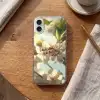Bloesems - Zonlicht - Quote - Wit Apple iPhone 16 Plus klein -sfeer1