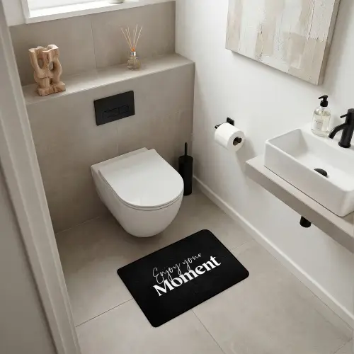 Quotes - Enjoy your moment - Spreuk - Zwart WCmat klein -sfeer1