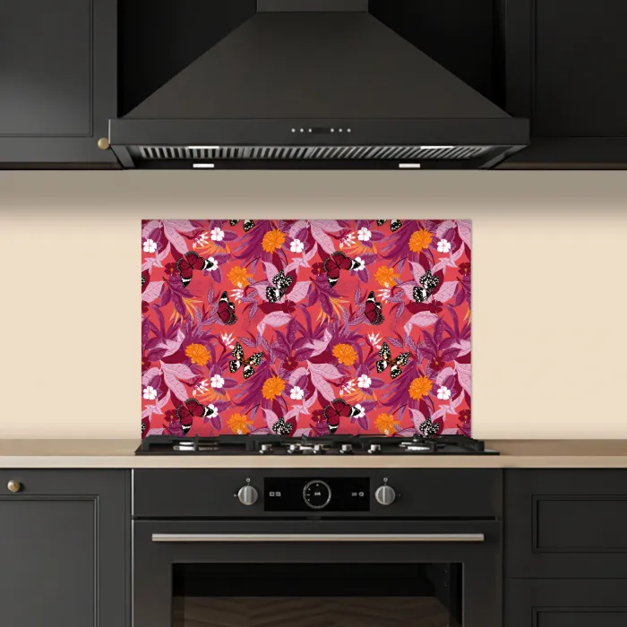 Zomer - Vlinder - Donker - Roze keuken achterwand spatscherm klein 900 -sfeer1