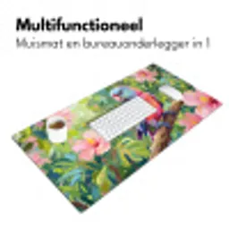 Papagaai - Hibiscusbloemen - Kleurrijk Muismat XXL klein -sfeer4