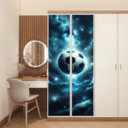 Voetbal - Galaxy - Ruimte - Sport - Blauw deurposter klein -sfeer3