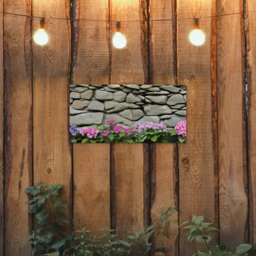 Hortensia’s - Stenen - Muur - Bloemen tuinposter los doek klein -sfeer1
