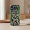 Panter - Zebrapatroon - Groen Telefoonhoesje iPhone 17 Pro klein -sfeer2