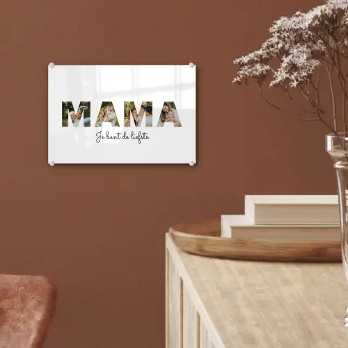 Mama - Lettercollage plexiglas 5mm klein -sfeer5