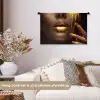 Goud - Vrouw - Verf - Lippen - Luxe Wandkleed katoen klein -sfeer1