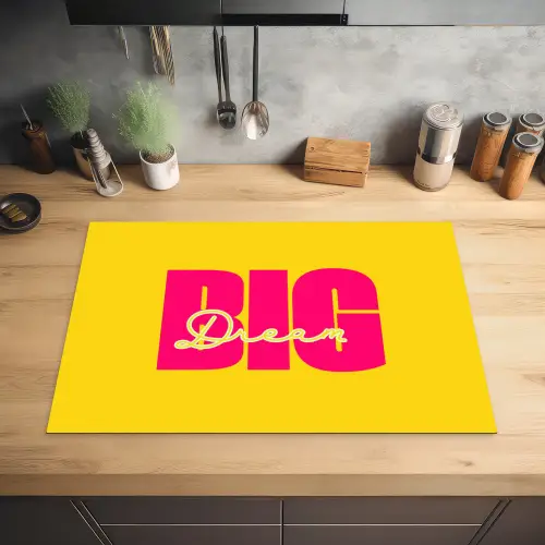 Dream big - Geel - Roze Inductie beschermer vinyl 3mm klein -sfeer5