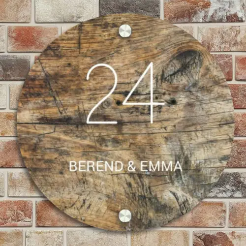Verweerd hout - Klassiek Naambord Rond klein -sfeer2