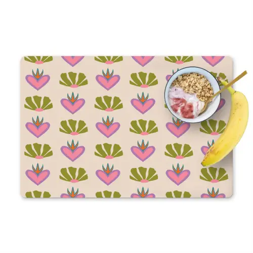 Patroon - Beige - Hartjes - Bloemen Placemat vinyl groot 368 -zzzproduct_Kitchenyeah-website