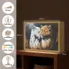 Luipaard - Oranje - Wit - Gras Light Box met batterij (Wandlamp) middel -USP_websiteoverzichtNL