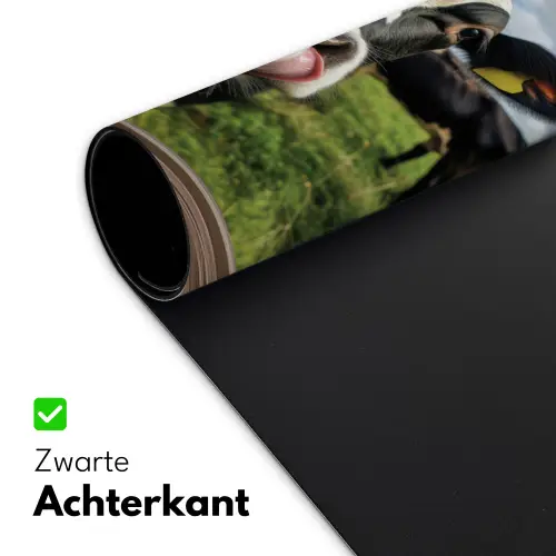 Doorkijk - Koe - Weiland - Dieren - Natuur Muismat XXL klein -sfeer2