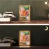 Lelie - Close up - Lichtroze Light Box met kabel (Tafellamp) klein -sfeer3