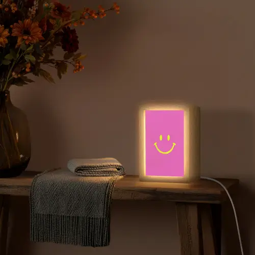 Smiley - Vrolijk - Roze Light Box met kabel (Tafellamp) klein -sfeer4