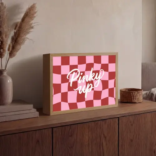 Pinky up - Geblokt - Bordeauxrood Light Box met batterij (Wandlamp) middel -sfeer2