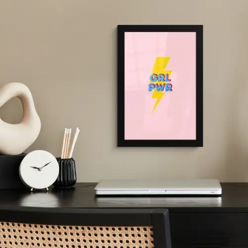 Grl pwr - Bliksem - Roze fotolijst zwart zonder passe partout klein -sfeer1