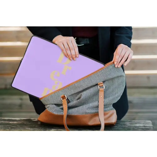 Dream - Paars - Typografisch laptophoes neopreen klein -tas