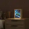Groene racewagen - Blauw - Neon - Licht Light Box met kabel klein -sfeer1_kind