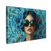 Vrouw - Bloemen - Vlinders - Blauw - Abstract Tuinposter op houten frame 2 cm dik klein -3d