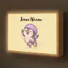 Pinguïn - Geel - Energiek - Rolschaatsen Light Box met batterij (Wandlamp kind) middel -z3d_website