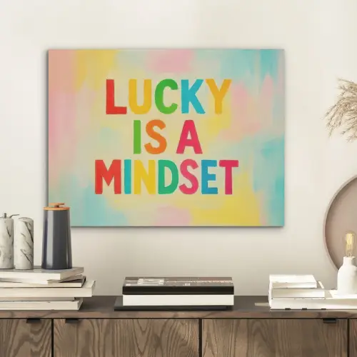 Quote - Lucky - Regenboogkleuren PET vilt klein -sfeer1