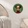 Vrouw - Groen - Bril - Aesthetic - Modern Wandcirkel behangsticker klein -sfeer4