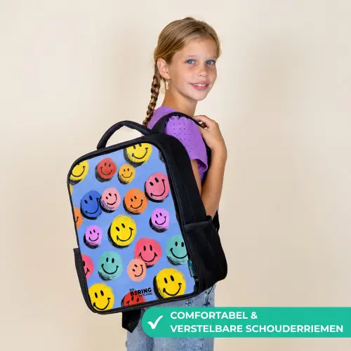 Een speels en kunstzinnig patroon van kleurrijke smileys Rugzak - Zwart middel -sfeer6_NL