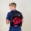 Felrode cirkel boven een neonverlichte stad Rugzak - Zwart middel -sfeer8